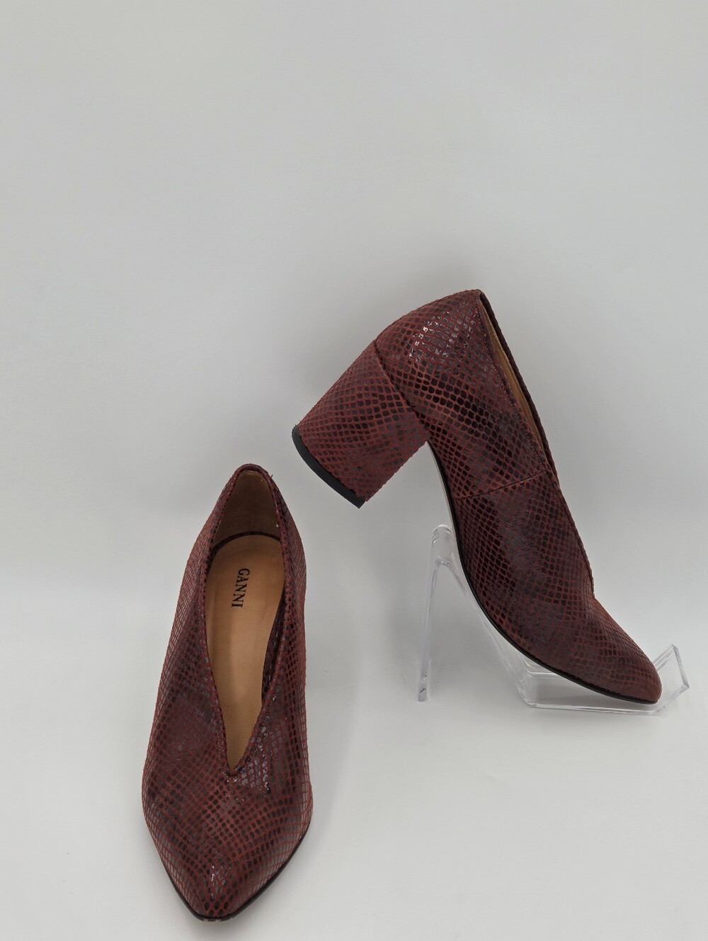 GANNI Doris Pumps In Burgundy Snakeskin Sz 39